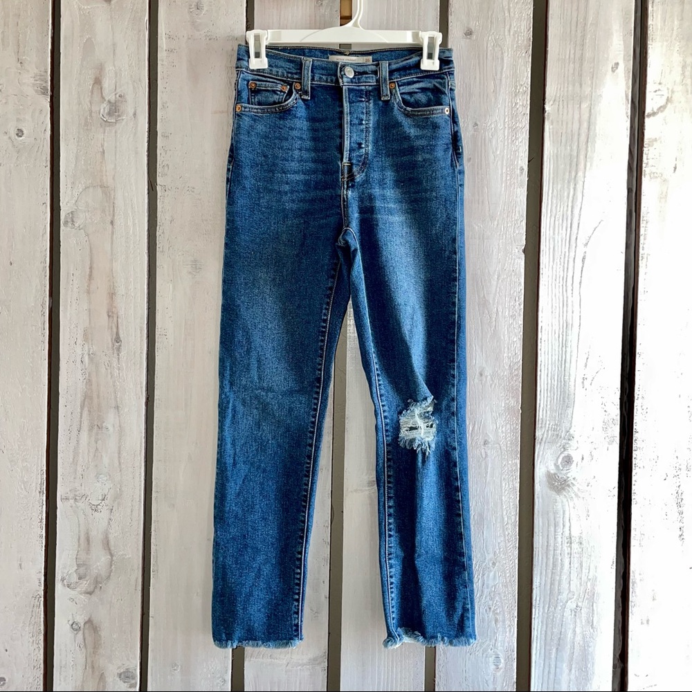 Levi’s Wedgie Straight fit jeans size 26 waist